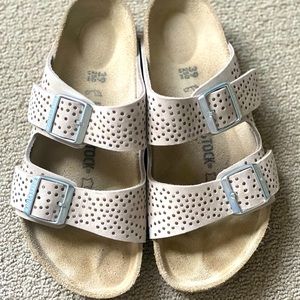 Rare Birkenstock Studded in excellent conditions